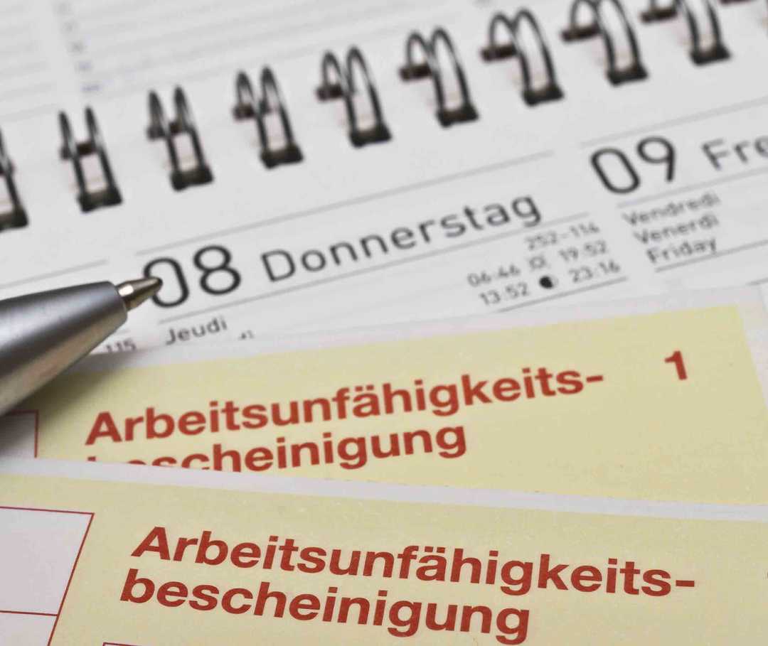 Dass Sie bei Migräne eine Krankschreibung benötigen, kann bei heftigen Attacken durchaus vorkommen.